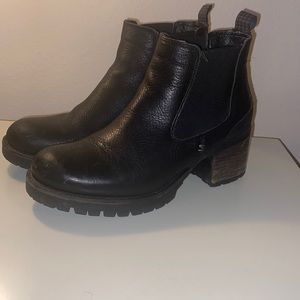 Bullboxer Cory Chelsea Boot